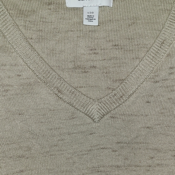Calvin Klein V-neck sweater large - Picture 3 of 3